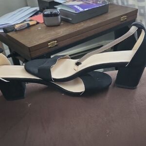 Black Women's Heeled Sandals